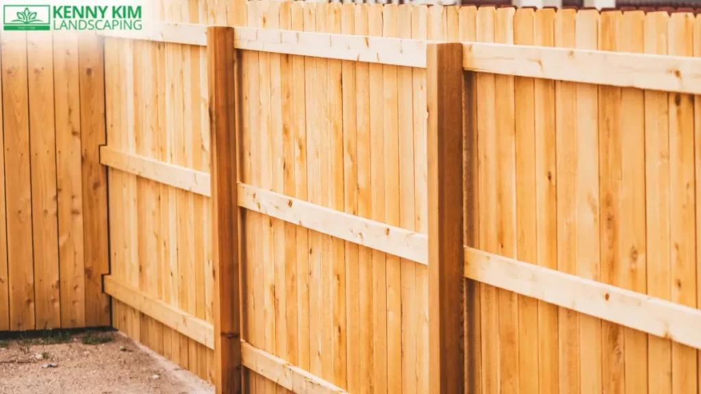 How to build a wooden fence